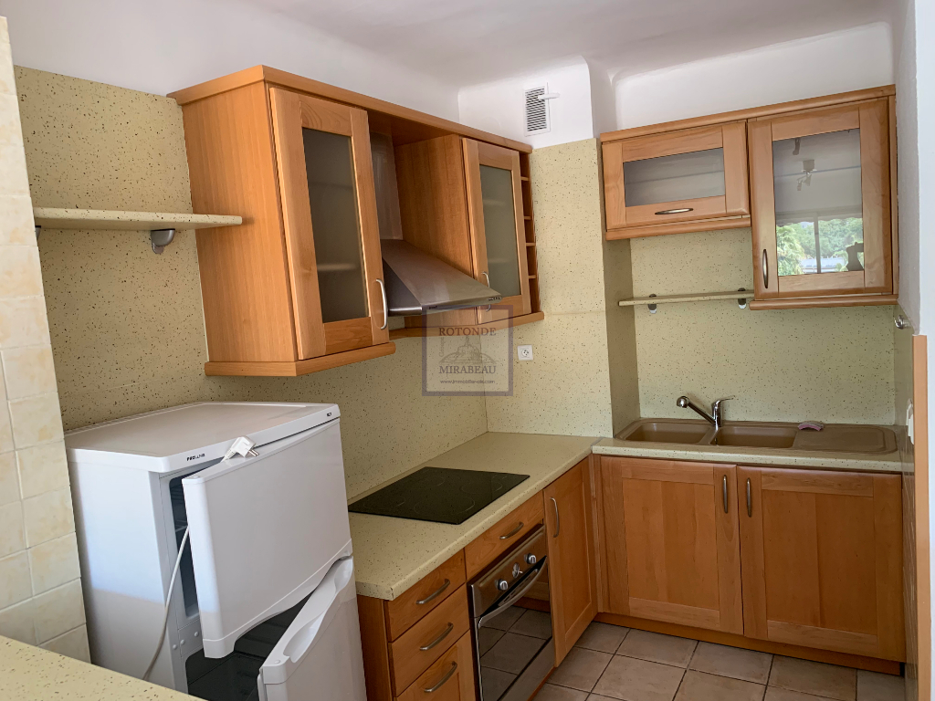 Location Appartement AIX EN PROVENCE 1 salles d'eau