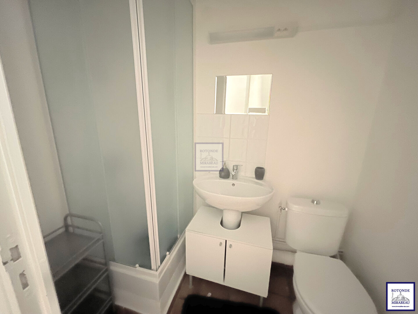 Location Appartement AIX EN PROVENCE kitchenet cuisine
