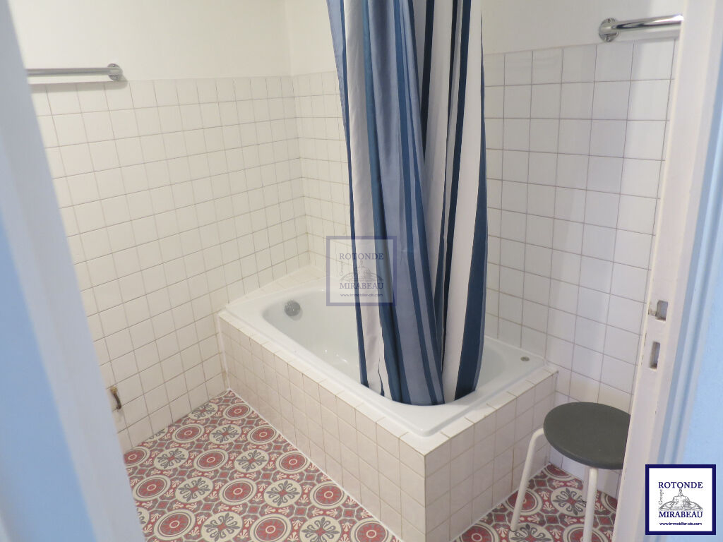 Location Appartement AIX EN PROVENCE séjour de 21.7 m²