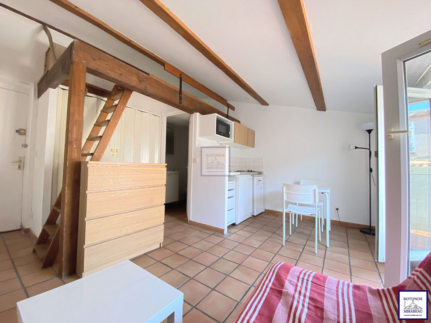 Location Appartement AIX EN PROVENCE 1 salles d'eau