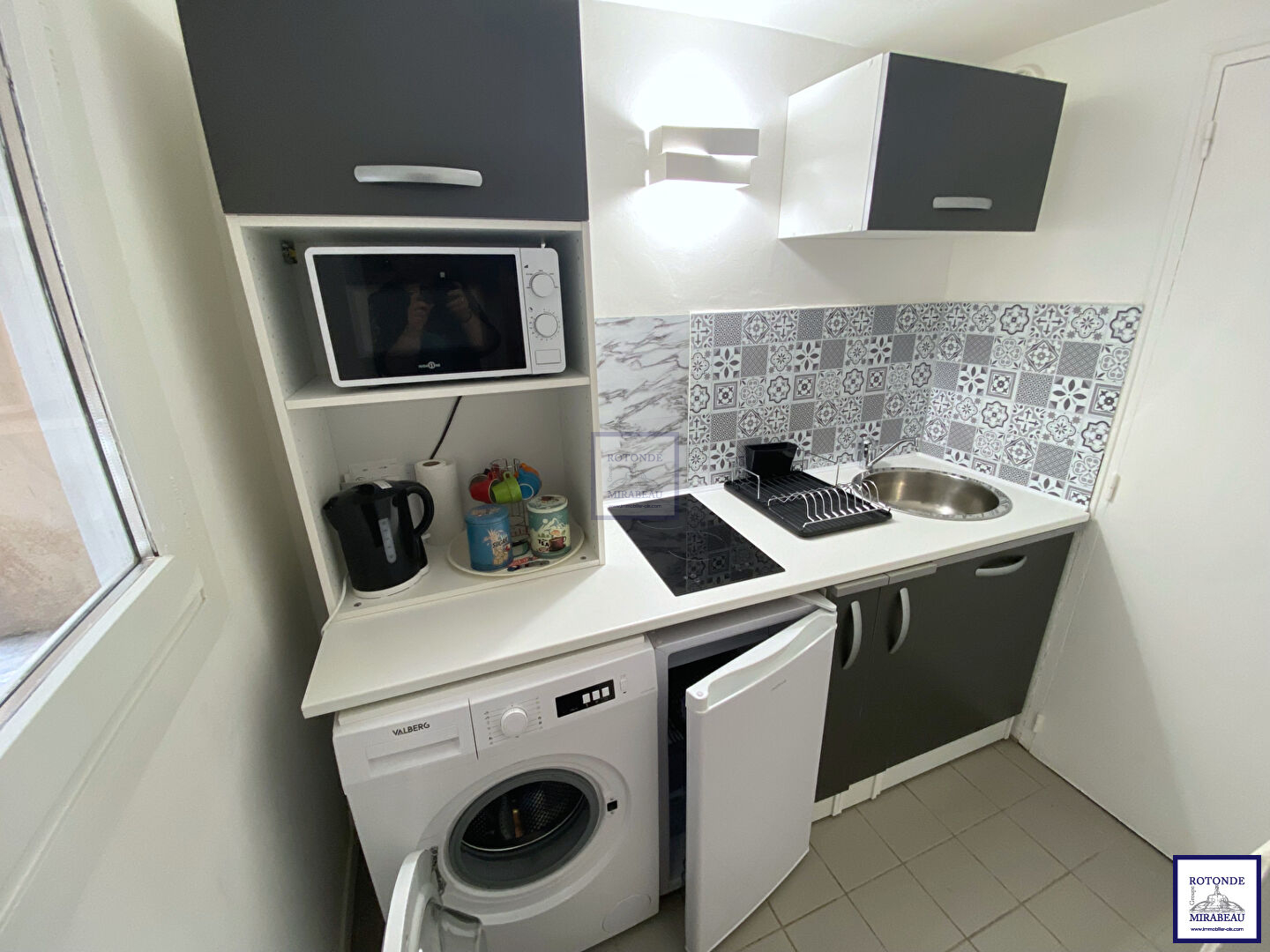 Location Appartement AIX EN PROVENCE surface habitable de 43.69 m²
