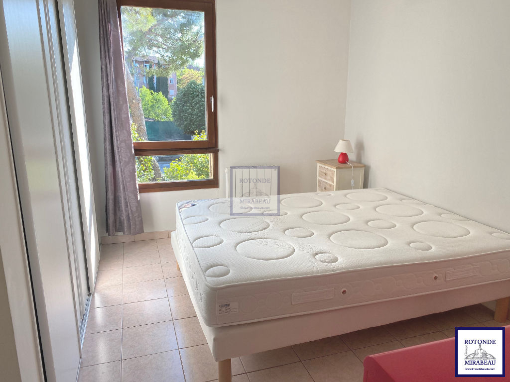 Location Appartement AIX EN PROVENCE séjour de 19.8 m²