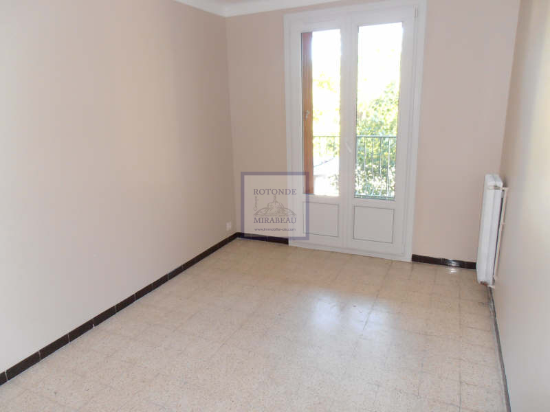 Location Appartement AIX EN PROVENCE séjour de 28.7 m²