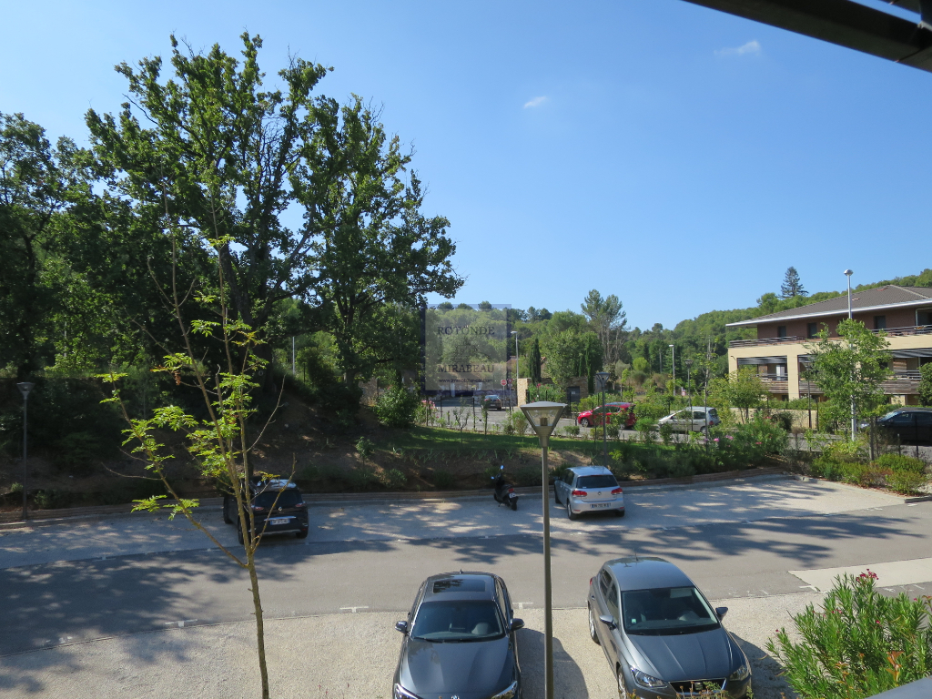 Location Appartement AIX EN PROVENCE 1 salles de bain
