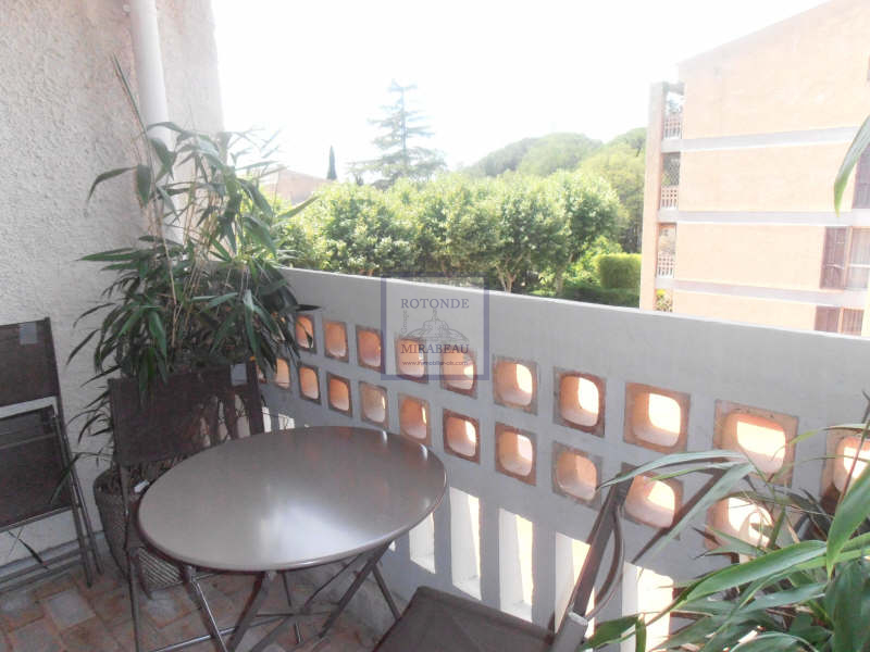 Location Appartement AIX EN PROVENCE kitchenet cuisine