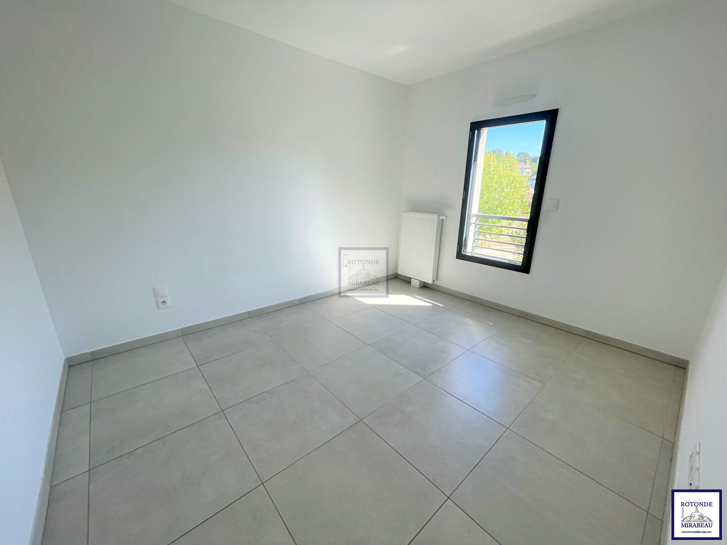 Location Appartement AIX EN PROVENCE surface habitable de 51.92 m²