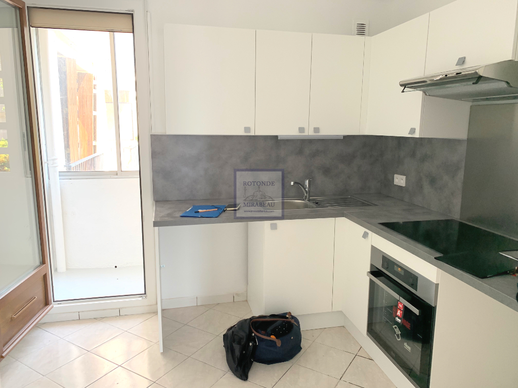 Location Appartement AIX EN PROVENCE 1 salles de bain
