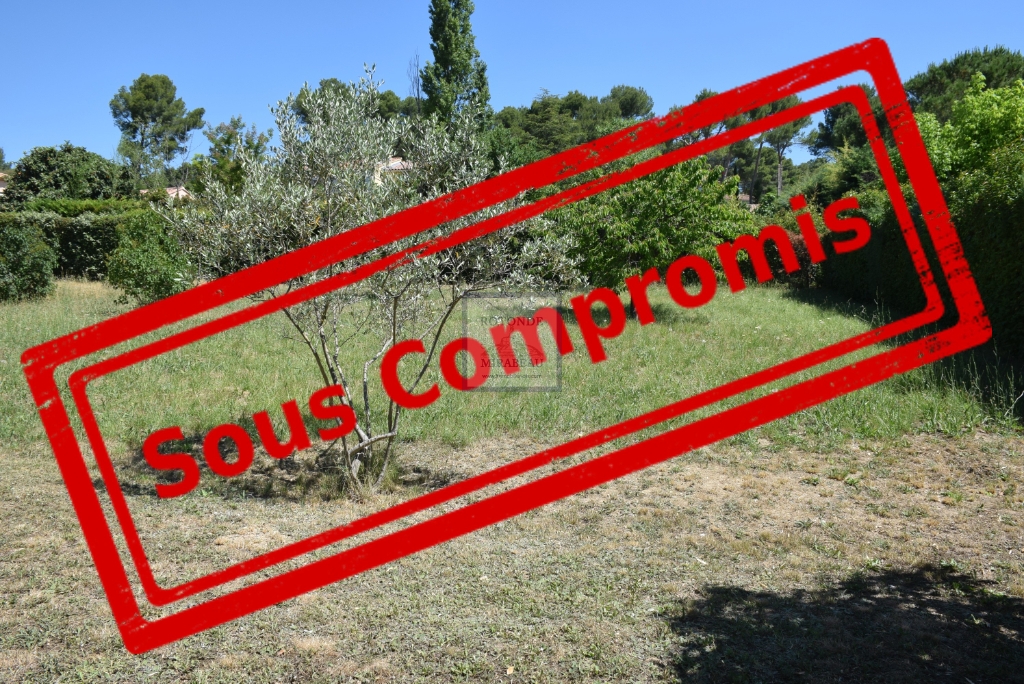 Vente Terrain AIX EN PROVENCE surface habitable de 674 m²