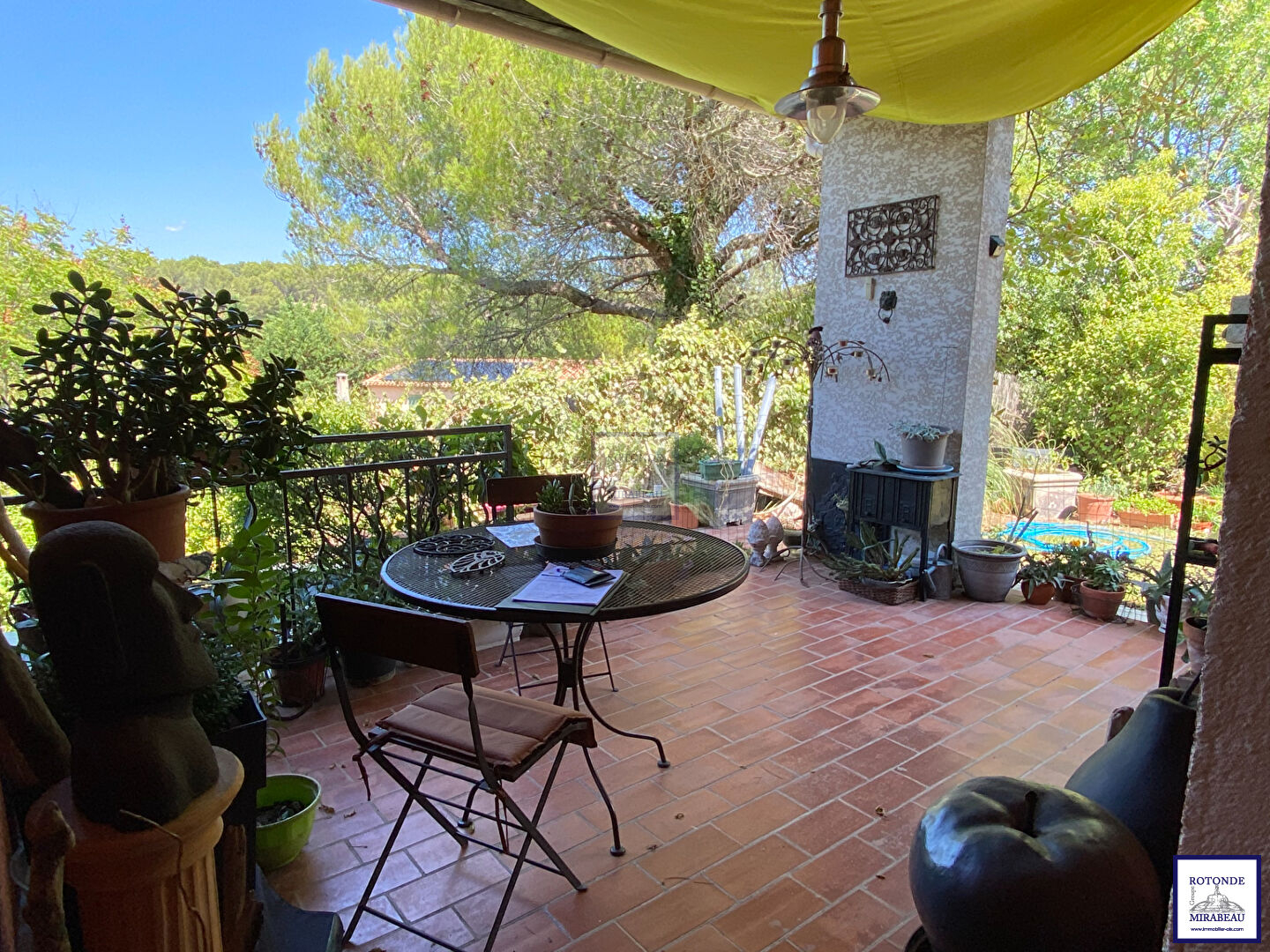 Vente Maison VENTABREN séjour de 37 m²