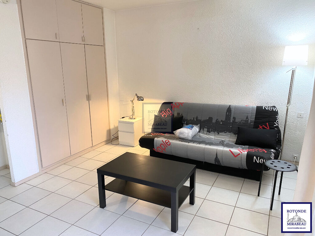 Location Appartement AIX EN PROVENCE séjour de 17.24 m²