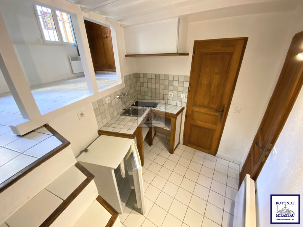Location Appartement AIX EN PROVENCE kitchenet cuisine