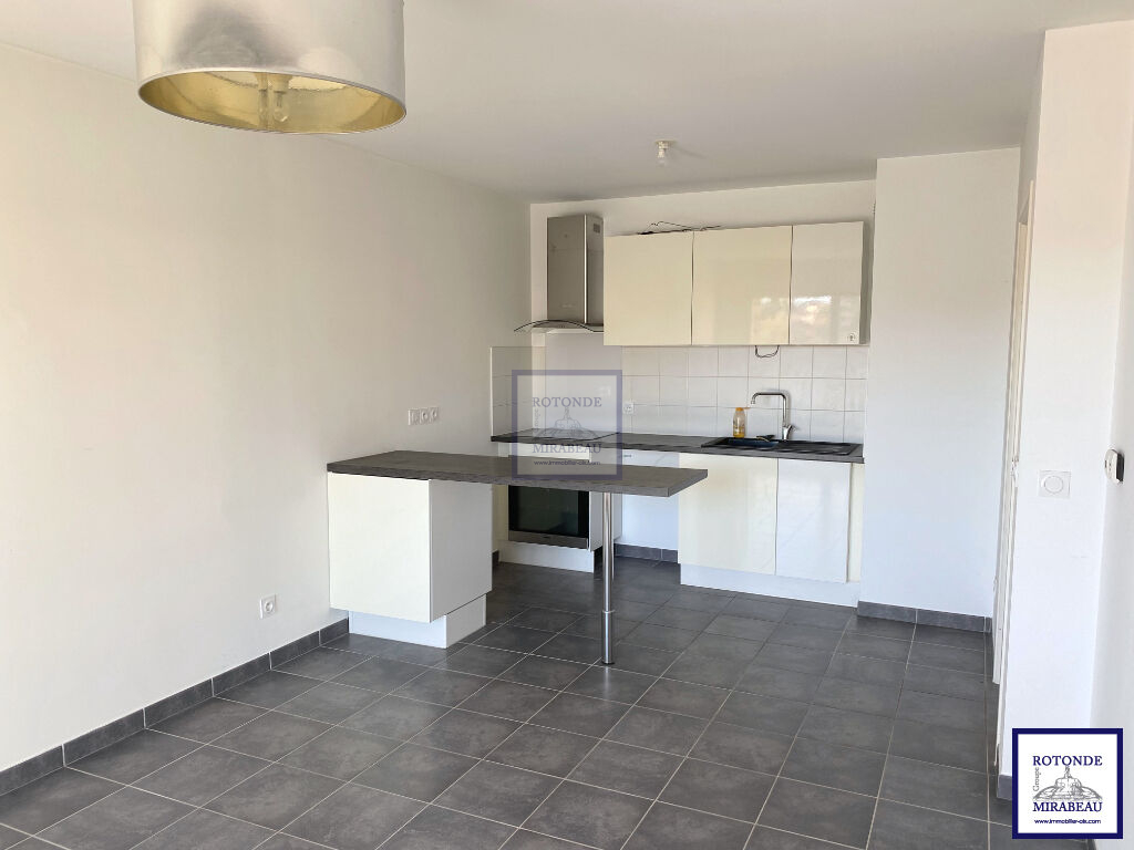 Location Appartement MEYREUIL 1 salles d'eau