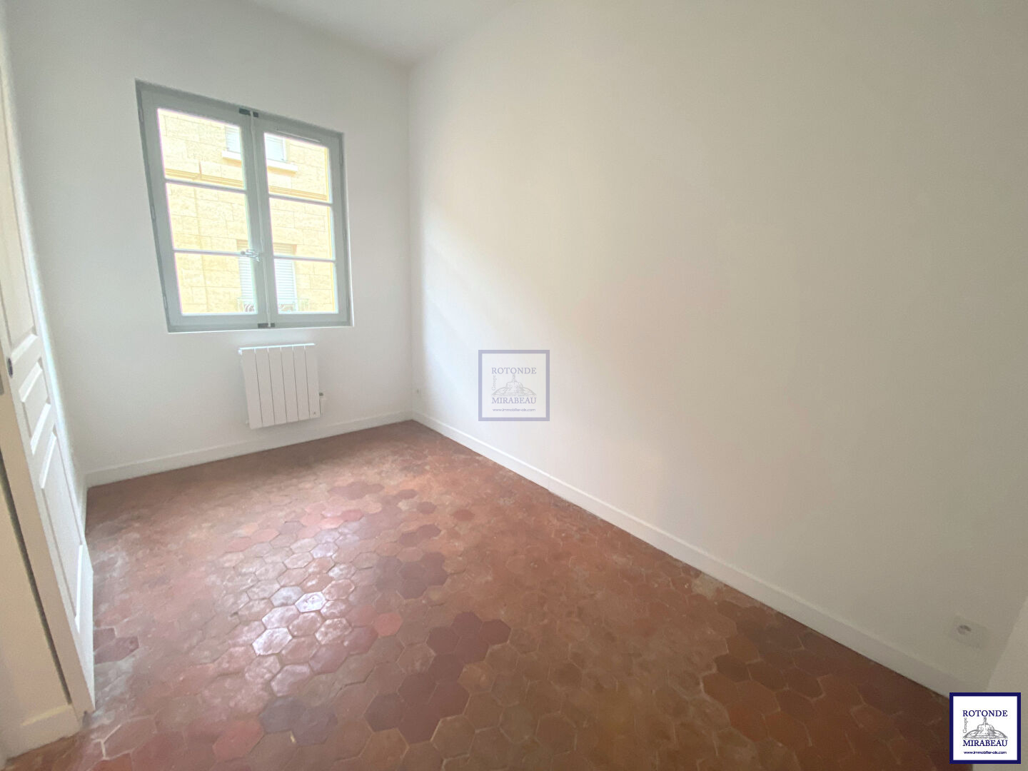 Location Appartement AIX EN PROVENCE surface habitable de 23.39 m²