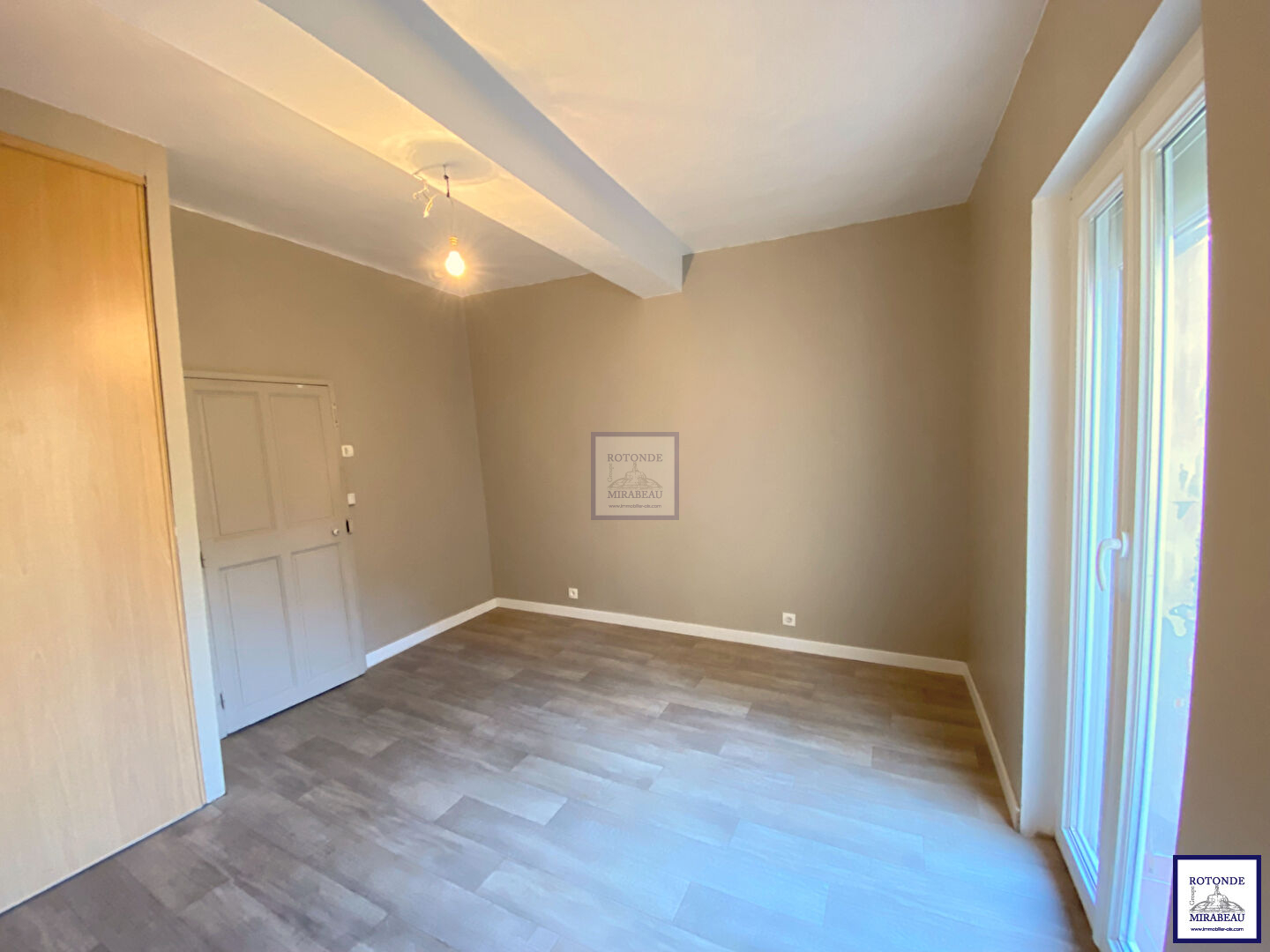 Location Appartement AIX EN PROVENCE surface habitable de 41 m²