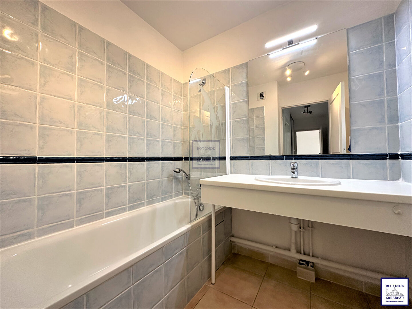 Vente Appartement AIX EN PROVENCE séjour de 28.45 m²