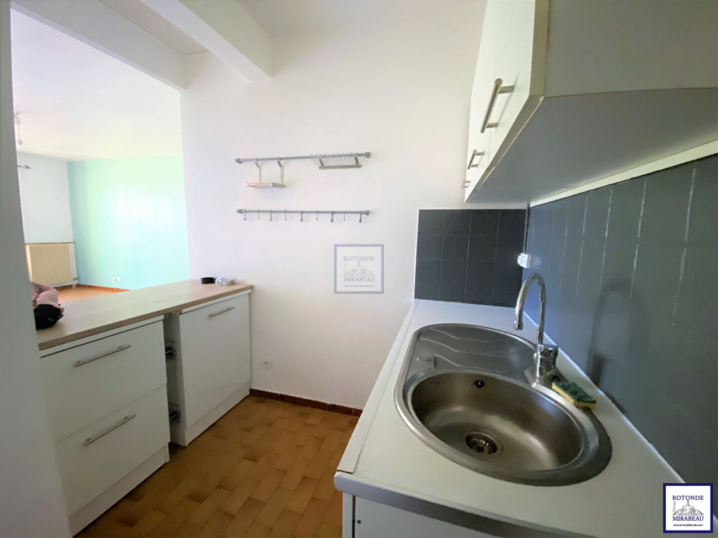 Location Appartement AIX EN PROVENCE séjour de 23.49 m²