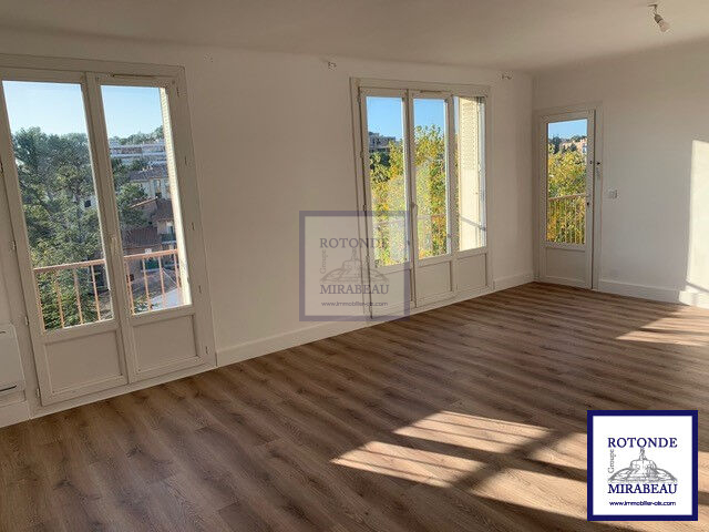 Location Appartement AIX EN PROVENCE 1 salles de bain