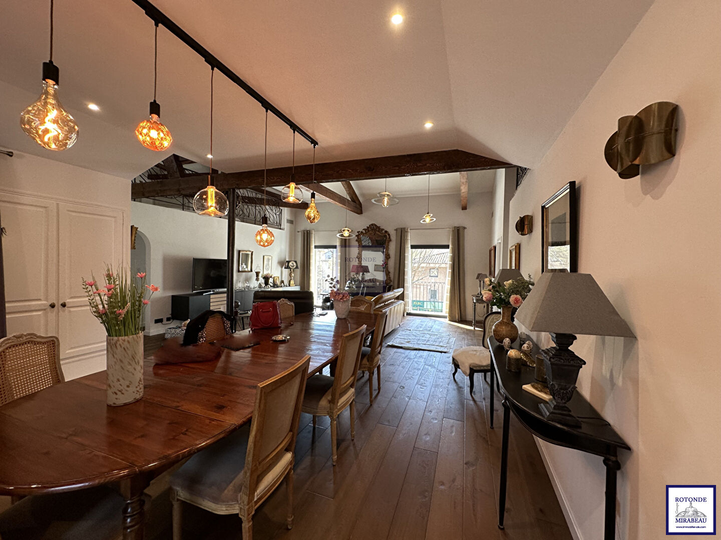 Location Appartement AIX EN PROVENCE surface habitable de 184.58 m²