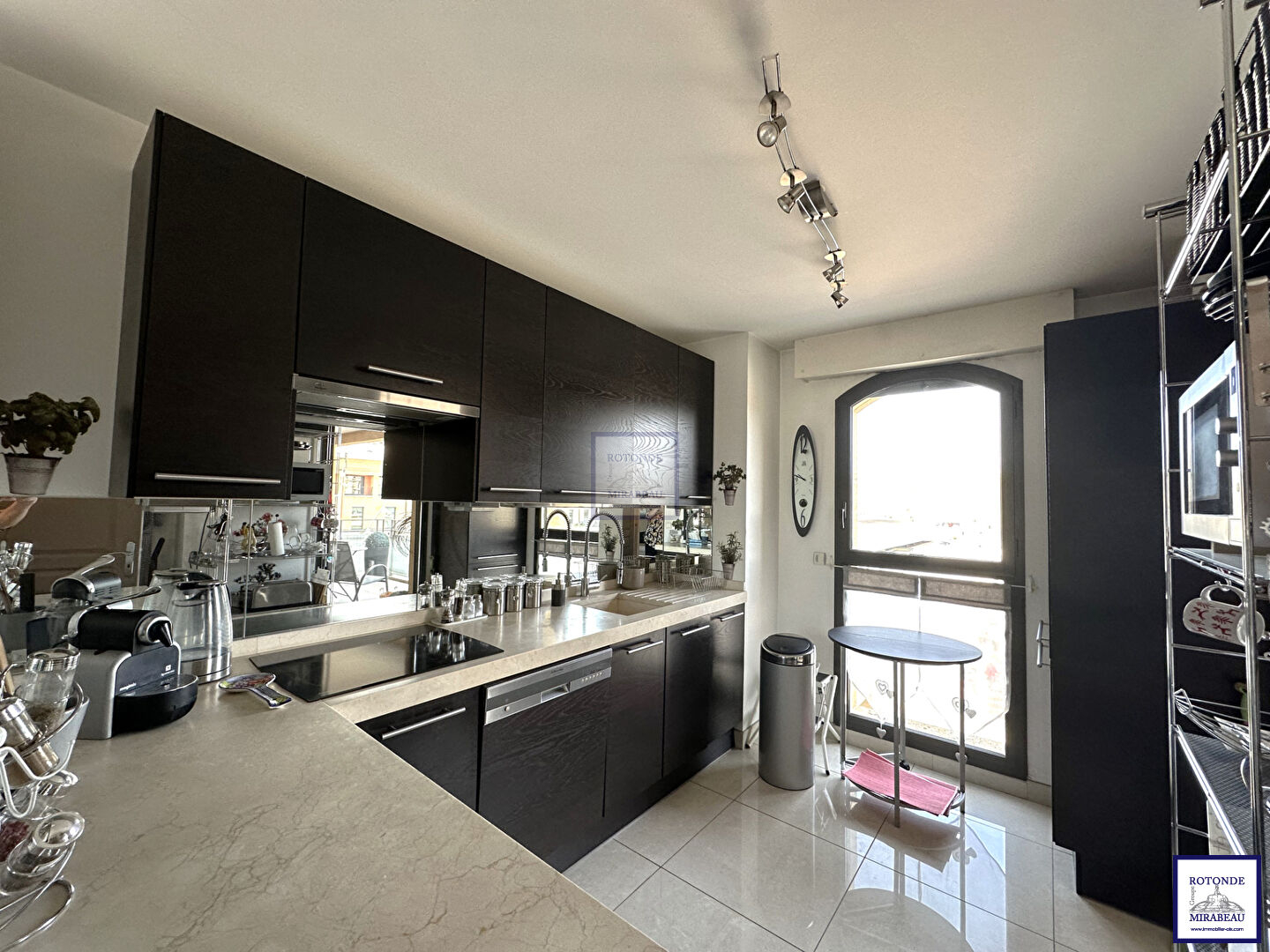 Vente Appartement AIX EN PROVENCE surface habitable de 82.64 m²