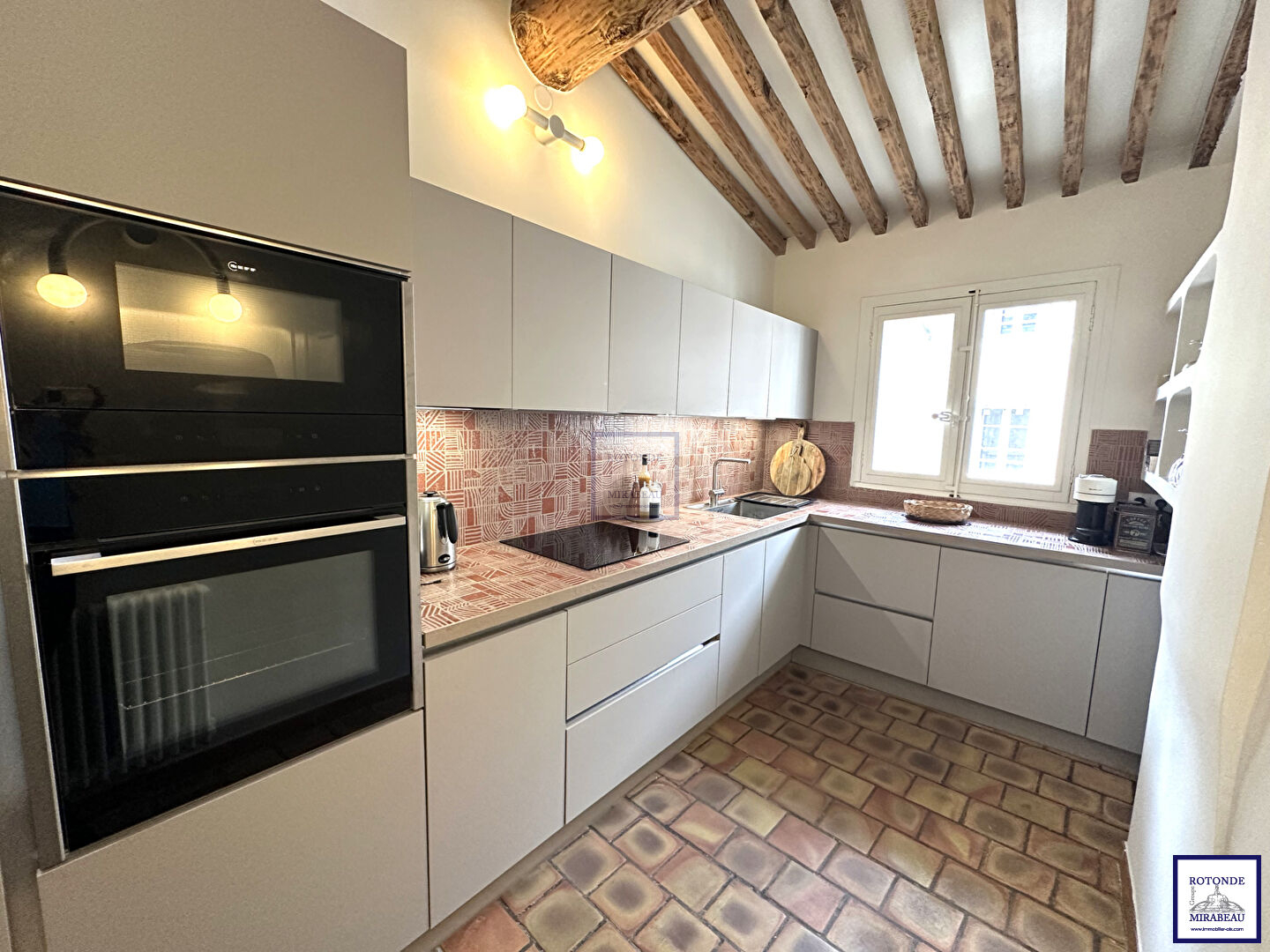 Vente Appartement AIX EN PROVENCE séjour de 24.26 m²