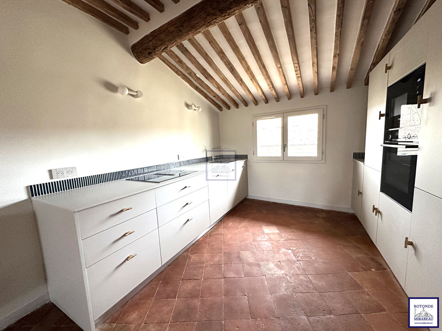 Vente Appartement AIX EN PROVENCE séjour de 32.85 m²