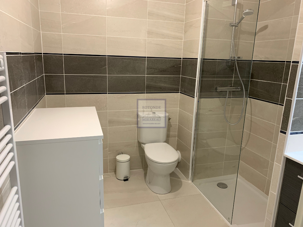 Location Appartement AIX EN PROVENCE séjour de 13.23 m²