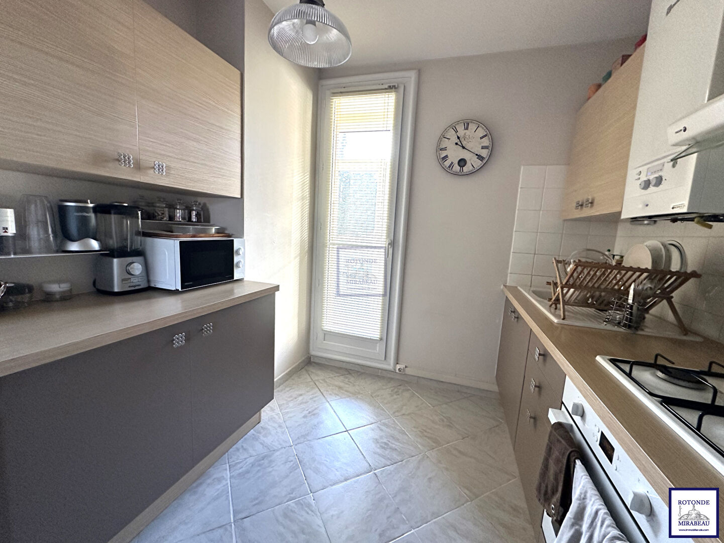 Vente Appartement AIX EN PROVENCE séjour de 26.92 m²