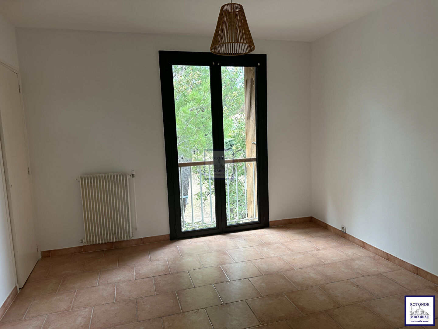 Location Appartement AIX EN PROVENCE séjour de 20.62 m²